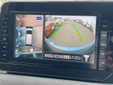 上から見たような画像で車庫入れなどに便利なアラウンドビューモニター