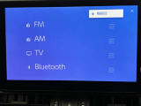 ブルートゥースに接続することにより、スマホに入ったお気に入りの音楽を車内で楽しむことができます♪あると本当に便利な機能になっています!