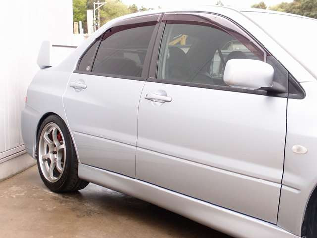 三菱 ランサーエボリューション 2.0 GSR IX 4WD ストラーダHDDナビ