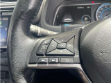 ステアリングスイッチで、オーディオ操作、メーター内の情報の切り替えが可能に!わき見運転をせずに、快適な運転が出来ますよ♪