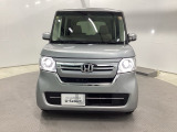 お客様に安全で快適なカーライフをお送りいただくために、中古車にも高いレベルの品質基準を設け、その基準に従って、全ての中古車について納車前整備を実施しています。