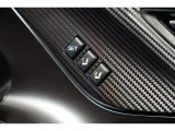 運転席のシートポジションメモリー機能は、登録済みの運転者と交代しても、シートポジションの変更の手間がかかりません。
