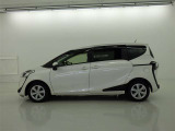 両側パワースライドドア付きだから、狭い駐車スペースなどでの 乗り降りラクラク!小さなお子さまのいるご家庭には嬉しい装備。