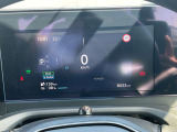 車を真上から見下ろしているかのように周囲の状況を把握して安心して駐車が行えるアラウンドビューモニターが付いています
