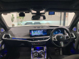 X7 M60i xドライブ 4WD 