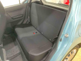 お車の状態をしっかりとお伝えするために1台の車両に付き40枚以上の画像を用意しております。外装はもちろん、室内の装備やお車の特徴などごらんください。