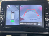 【アラウンドビューモニター】車を上から見下ろしているかのような映像で周囲の状況がひと目で確認、狭い駐車場に駐車するときも安心です♪♪障害物などがあると警告音がなりますので安心して駐車が出来ます★