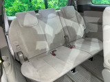 3列目シートはもちろん状態良好☆大人でもゆったりと座って頂けますので、大人数でのお出かけもラクラクです♪ご家族で、気の知れた仲間で、ドライブに行くのが楽しみですね♪