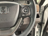 クルーズコントロールを装備しています。高速道路などで一定の速度で走ってくれるので運転が楽ですよ!速度を設定できますので、スピードの出しすぎにも注意できます。