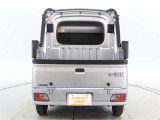 荷物をたっぷり載せて広々ドライビング♪夏でも冬でも、アウトドアやショッピングを思い切り楽しみましょう!