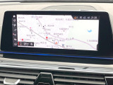 ●純正ナビ:一体感のある大画面ナビは、高級感ある車内を演出してくれます。オーディオ機能の充実だけでなく、視認性にも優れたナビ画面は見やすくストレスのないドライブをサポートしてくれます♪
