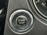 メーターの左側にはプッシュ式のスタートスイッチ。