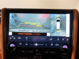 バック時の運転をサポートするバックガイドモニター&パノラミックビューモニター
