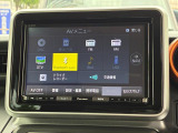 運転席回りの各種操作部となります。ご不明な装置などございましたらお気軽にお尋ねください。