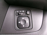 ドアミラーの鏡面の調節、格納は運転席からすべて操作できます!