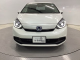 お客様に安全で快適なカーライフをお送りいただくために、中古車にも高いレベルの品質基準を設け、その基準に従って、全ての中古車について納車前整備を実施しています。