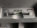 ETCはビルトインタイプになります。クルマ本体のパネルに埋め込むような形になりますので、スッキリとした室内になりますね!