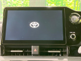 【ナビ機能付10.5型ディスプレイオーディオ】ナビ機能搭載の他、お持ちのスマートフォンと連携して、ナビやbluetoothでの音楽再生が可能です♪デザインはもちろん操作性も良好!