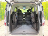 普段のお買い物や通勤、送迎等に十分な荷室スペースを確保しております。セカンドシートを倒すと、大きな荷物の積載も可能です♪
