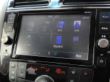カーナビは、フルセグTV・ラジオ・CD・DVD再生・音楽録音・Bluetooth等対応です。フルセグは電波が悪くなるとワンセグに自動で切り替わり快適にTVがお楽しみ頂けます。