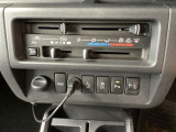車内を快適に保つ、マニュアルエアコン付き♪