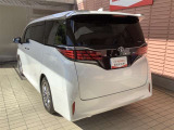 他にも画像がございますので、是非ご覧いただければと思います。より詳しくお車をご覧いただけます。