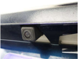 バックカメラが付いているので後方確認が非常にしやすいです。今や運転初心者も熟練者も必須装備!ついていて損はないですね♪