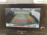 バックガイドモニターで、後方を確認しながら安心して駐車することができます。運転初心者も熟練者も必須の機能ですよ!