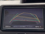 バックカメラが付いて車庫入れも安心です。付いているとうれしい装備のひとつですね♪