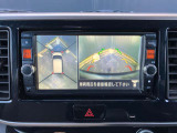 慣れていない場所でも安心して駐車できるアラウンドビューモニターつきです