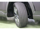 タイヤサイズ 225/50R18。