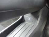HDMIにも対応していますので端末の映像も車内でお楽しみいただけます