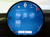 円形有機ELディスプレイは、スマートフォンのように簡単に操作できます