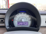 大きくて見やすいスピードメーター
