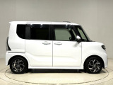 ドアは約90度に開くので荷物も積み込みやすく、乗り降りもしやすい♪ ロングドライブも快適に過ごせる工夫がいっぱいです♪♪
