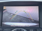 バックカメラが付いて車庫入れも安心です。付いているとうれしい装備のひとつですね♪