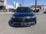 最新のEVモデルならではの特徴的なブラックパネルグリルを採用した近未来的なフォルム。