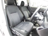 【内装】シエンタの車内です♪もちろん、フロアマットもついてますよ〜!