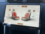【リヤシートヒーター】リヤシートも3段階調整式ヒーターが付属します。後席でも快適にお過ごしいただけます。
