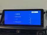 いまや必須装備「ナビゲーション」搭載!知らない場所にスイスイッとドライブ。もう、これなしではハンドルを握れませんね!でも運転中の操作は危険ですのでご注意ですね☆