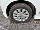 場所はタカチホ様の細い道路を挟みまして隣に位置します。近くにマンガ喫茶がございますのでその裏でございます!