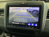 バックも安心のバックカメラ付いています。バックカメラがあると、いつでも安全にバックできますね。死角も減ります。