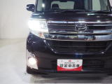 ヘッドライトはLEDタイプ。夜間の運転も安心です。