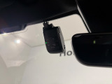 今や必需品となったドライブレコーダーも装着されています。運転中の記録を録画してくれます、万が一の時にドライブレコーダーがあれば安心です!