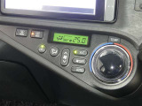 【オートエアコン】車内温度を感知して自動で温度調整をしてくれるのでいつでも快適な車内空間を創り上げます!どの席に座っても快適なドライブが楽しめます♪