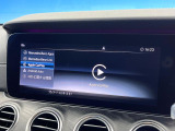 ●Apple Car Play:スマホとの有線接続で、ナビ・オーディオ再生などスマホのアプリ機能が画面でも使える便利機能です!