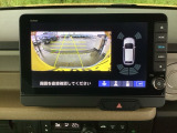 バックも安心のバックカメラ付いています。バックカメラがあると、いつでも安全にバックできますね。死角も減ります。