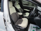 運転席回りもすっきりしていてスムーズに乗り降りができます!