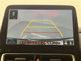 バックガイドモニターで、後方を確認しながら安心して駐車することができます。運転初心者も熟練者も必須の機能ですよ!