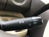 ヘッドライトはLEDでオートタイプなので点け忘れ消し忘れがなくて安心。さらにオートローハイビームも備えています。